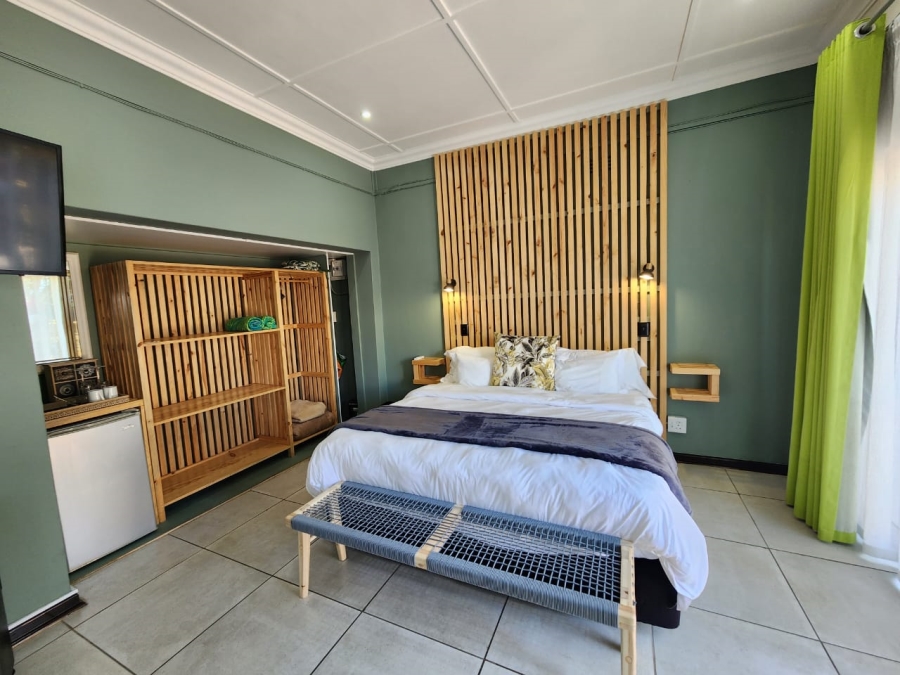 10 Bedroom Property for Sale in Wilderness Central Western Cape